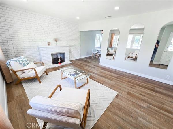 938 E Lugonia AVE, Redlands, CA 92374