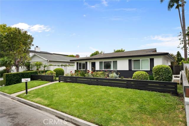 Newport Beach, CA 92663,421 Tustin AVE