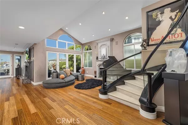 Huntington Beach, CA 92649,17022 Marinabay DR