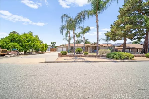 Wildomar, CA 92595,22135 Grove ST