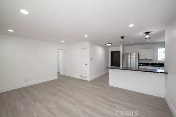 Simi Valley, CA 93065,1069 Erringer RD