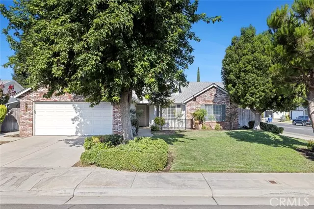 3502 Ryan AVE, Clovis, CA 93611