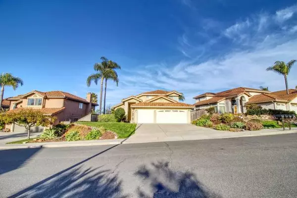 Vista, CA 92081,2066 Sequoia