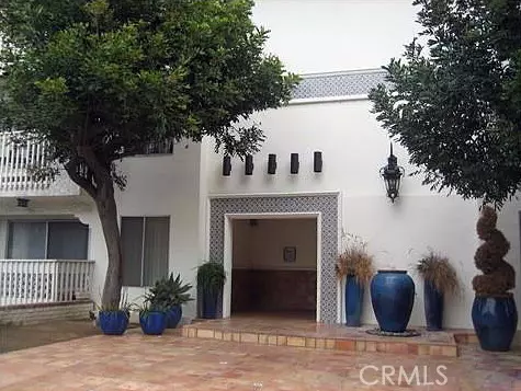 Santa Monica, CA 90405,3111 4th ST 208