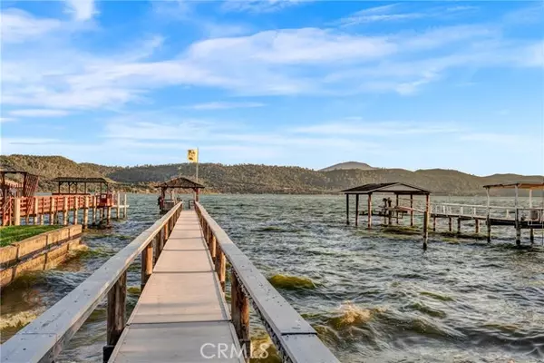 Clearlake, CA 95422,13725 Lower Lakeshore DR