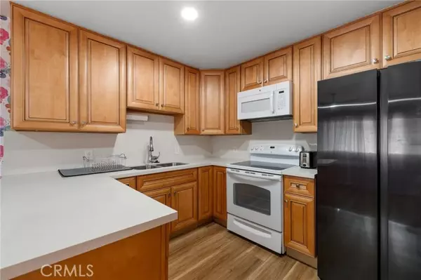 Van Nuys, CA 91405,15015 Sherman WAY 314