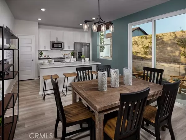 Redlands, CA 92374,2165 Bergamot ST