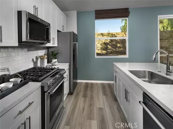 Redlands, CA 92374,2165 Bergamot ST