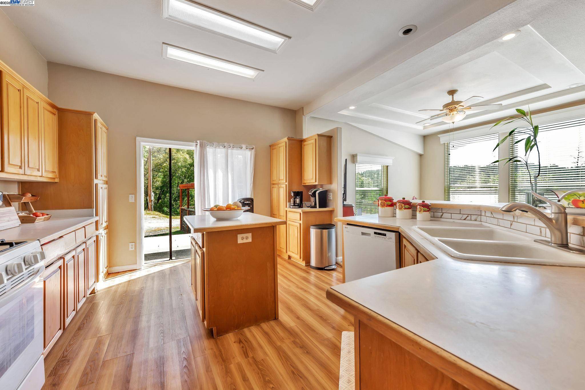 3698 Braden RD, Camino, CA 95709