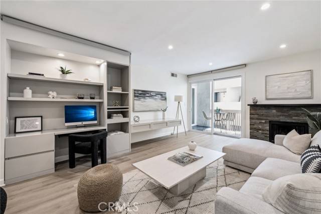 450 San Vicente BLD 203, Santa Monica, CA 90402