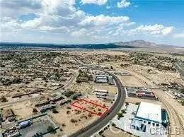 123 Village DR, Victorville, CA 92394