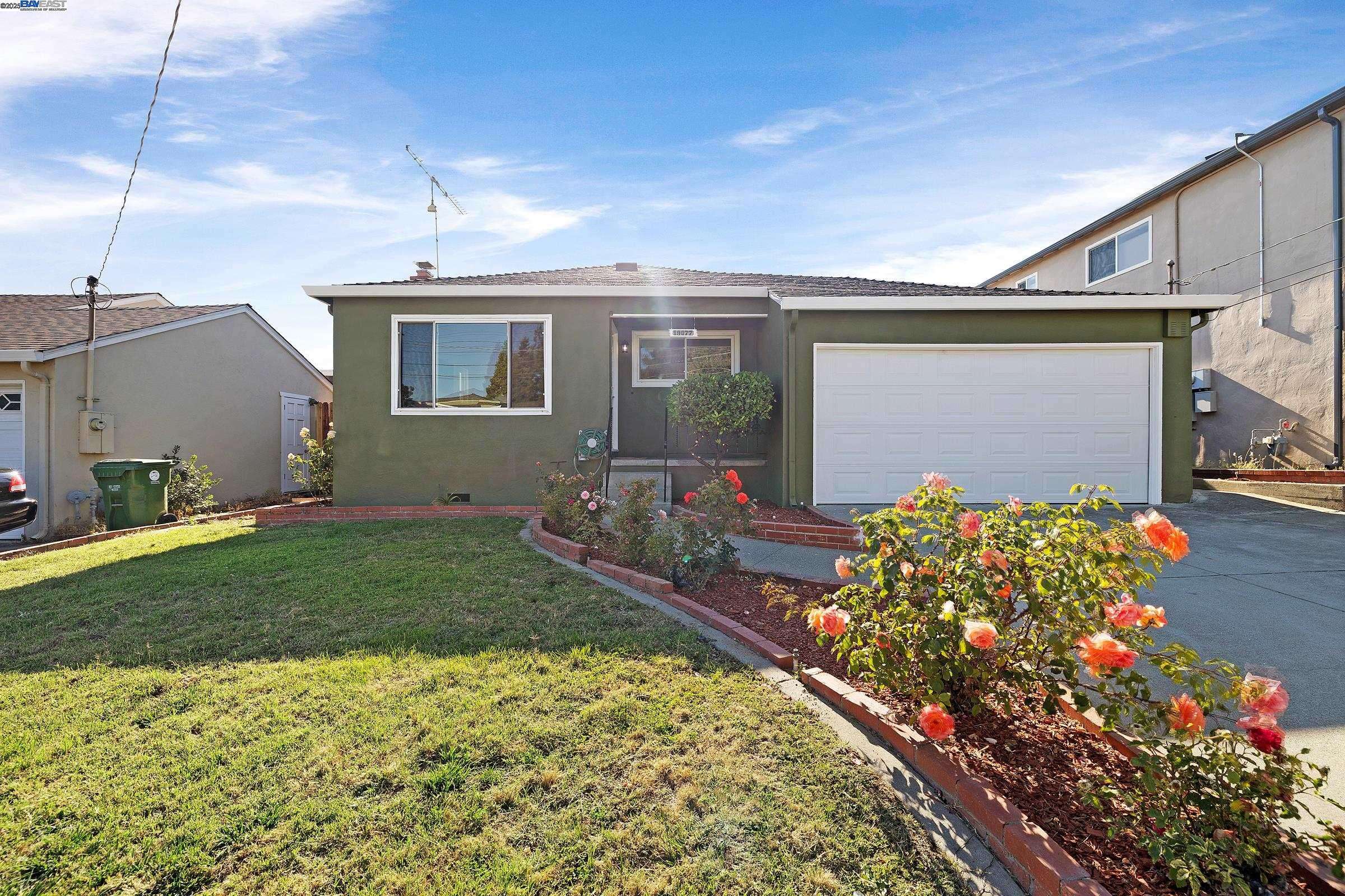 19077 Gliddon St, Castro Valley, CA 94546