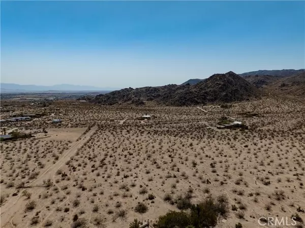 Twentynine Palms, CA 92277,7054 Canyon RD