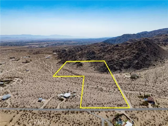 7099 Canyon RD, Twentynine Palms, CA 92277