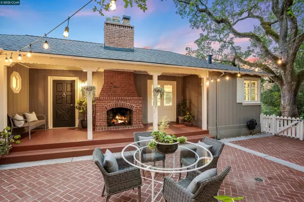 4 La Campana Rd, Orinda, CA 94563