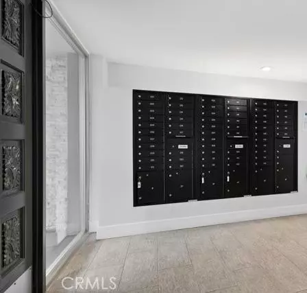 La Jolla, CA 92037,2510 Torrey Pines RD 213