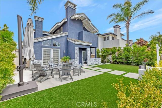 1916 Pine ST, Huntington Beach, CA 92648