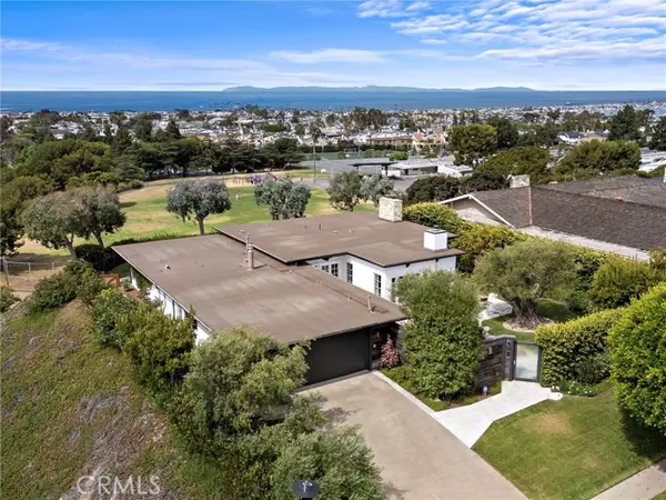 3007 Harbor VW, Corona Del Mar, CA 92625