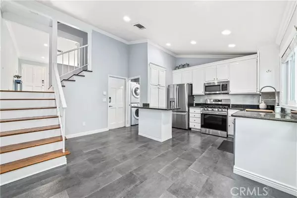 Tarzana, CA 91356,18631 Collins ST 10