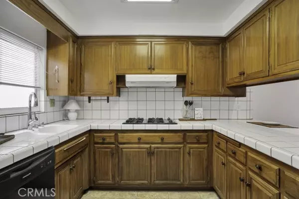 Newhall, CA 91321,26822 Avenue Of The Oaks