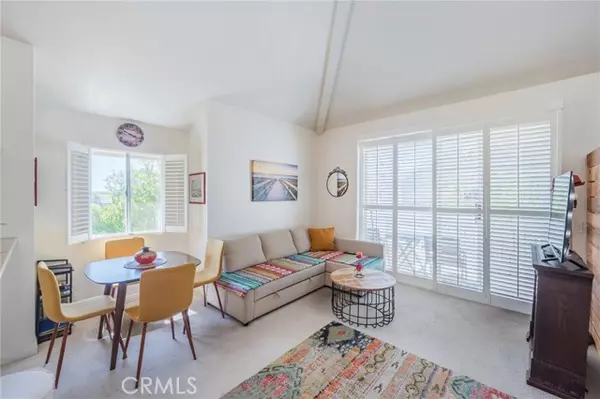 Huntington Beach, CA 92646,20331 Bluffside CIR A407