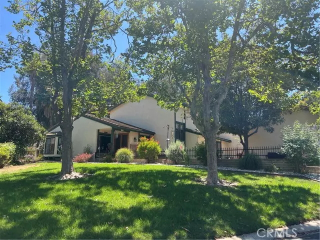 2587 Eagle CIR, Corona, CA 92882