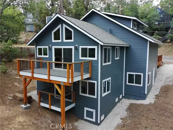 Big Bear City, CA 92314,810 Villa Grove AVE