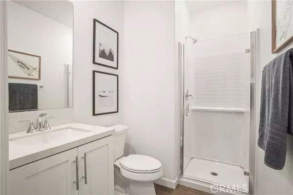 Valencia, CA 91381,27306 Bear Creek LN