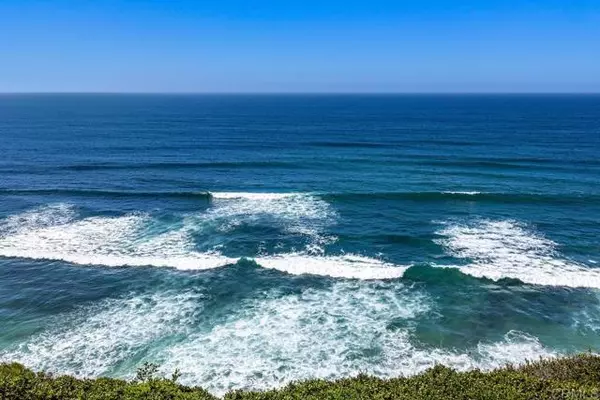 369 W I ST, Encinitas, CA 92024