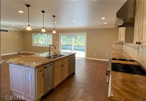Sun Valley, CA 91352,10021 Rutledge PL