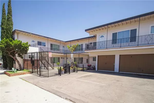 Orange, CA 92867,218 W Wilson AVE