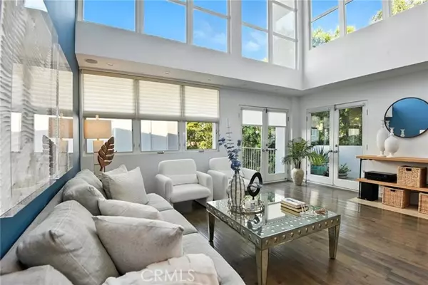 Santa Monica, CA 90405,2203 3rd ST 1