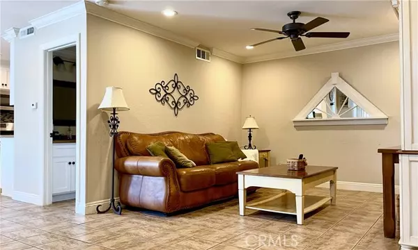 Mission Viejo, CA 92691,26053 Via Pera B2