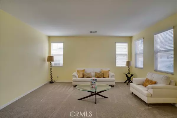 Perris, CA 92571,865 Volande CT