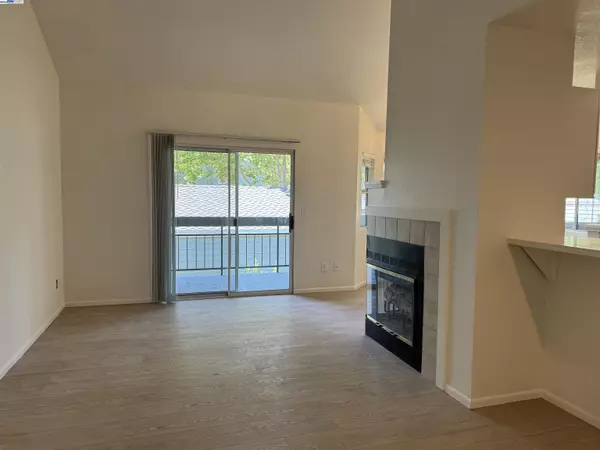 7595 Canyon Meadow Cir B, Pleasanton, CA 94588