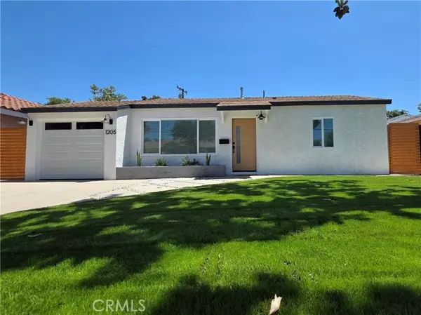 Santa Ana, CA 92703,1205 English ST