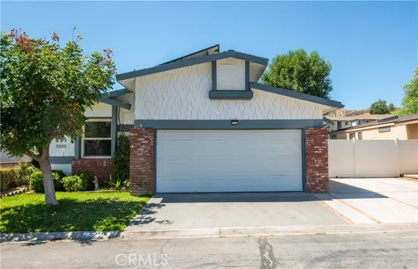 Castaic, CA 91384,32031 Emerald LN