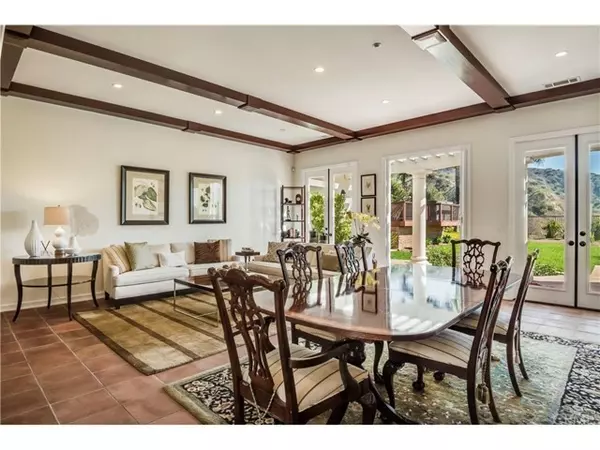 Brea, CA 92823,440 Tangerine PL