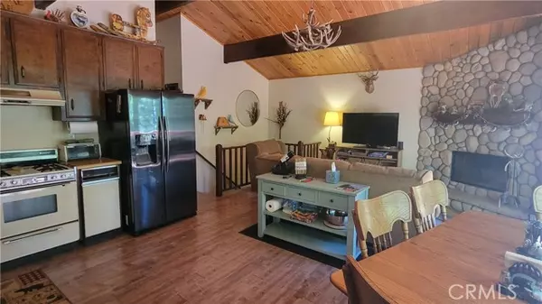 Twin Peaks, CA 92391,26126 Boulder LN