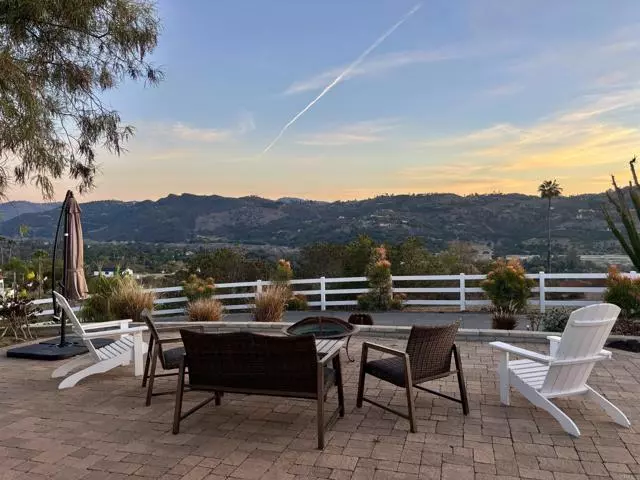 Bonsall, CA 92003,31555 Cottontail LN