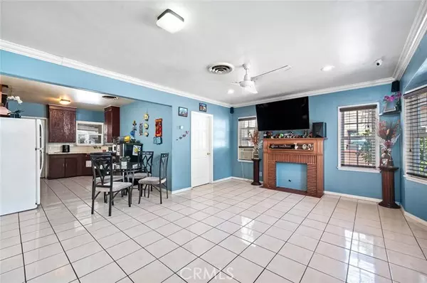 San Fernando, CA 91340,626 Omelveny AVE