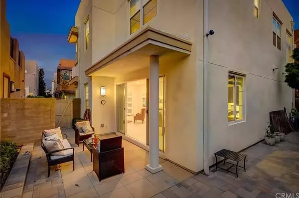 Irvine, CA 92618,111 Newall