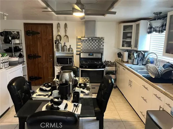 Banning, CA 92220,103 E Barbour ST