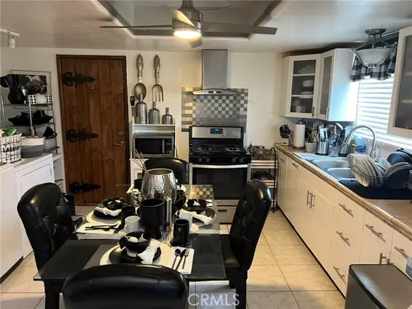 Banning, CA 92220,103 E Barbour ST