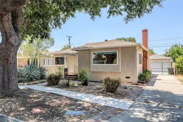 Lakewood, CA 90712,6127 Castana AVE