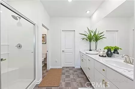 Fontana, CA 92336,15901 Stresa LN 2