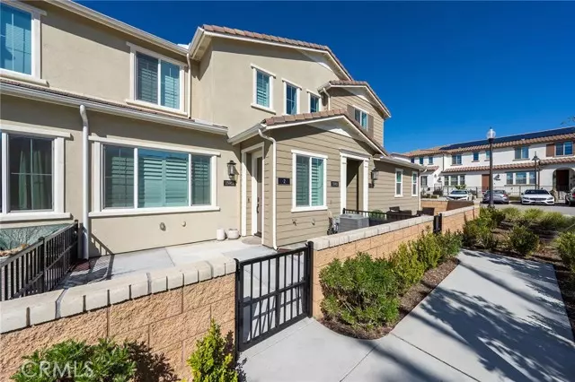 15901 Stresa LN 2, Fontana, CA 92336