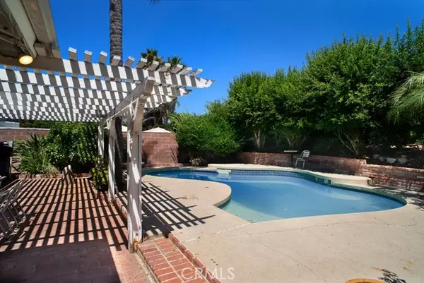 19931 LORNE,  Winnetka,  CA 91306