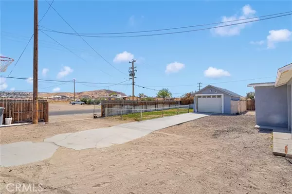 Barstow, CA 92311,29246 Radio Rd