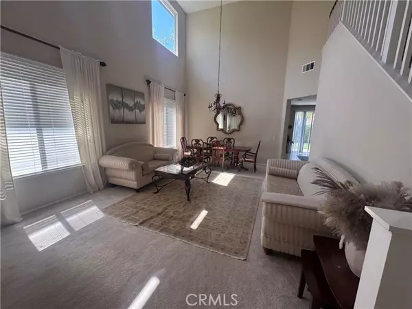 Valencia, CA 91390,22152 Altair LN